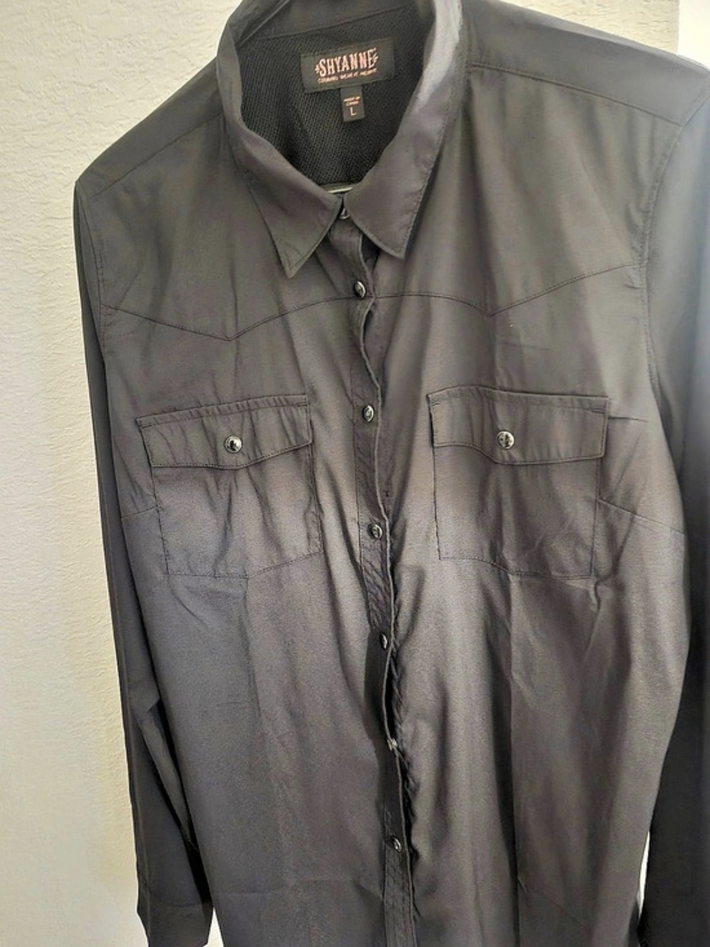 Shayne Wona'd Black Snap-Front Shirt Size Large New